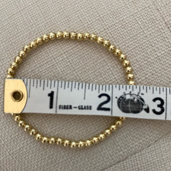 NWOT Gold tone elastic bead bracelet - Picture 3 of 4
